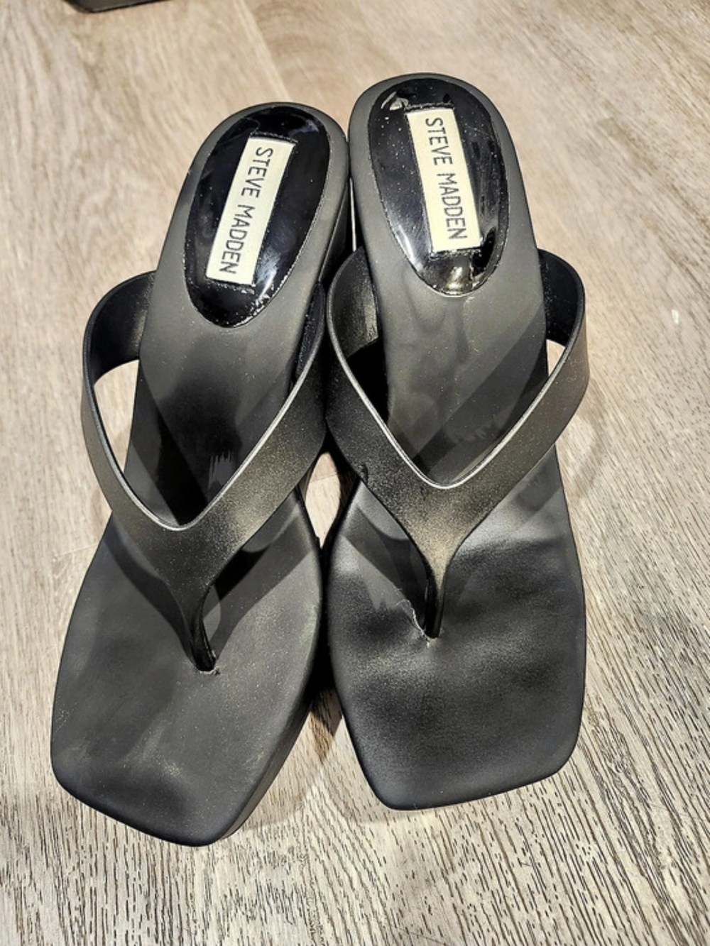 Steve Madden Refined Thong Wedge Sandal Black Size US 8